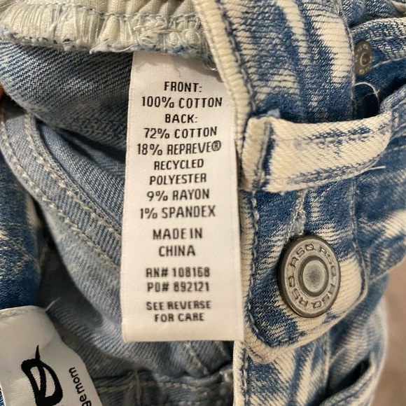 RSQ 90s Acid Wash Vintage Mom Skinny Denim Jeans - Picture 8 of 11